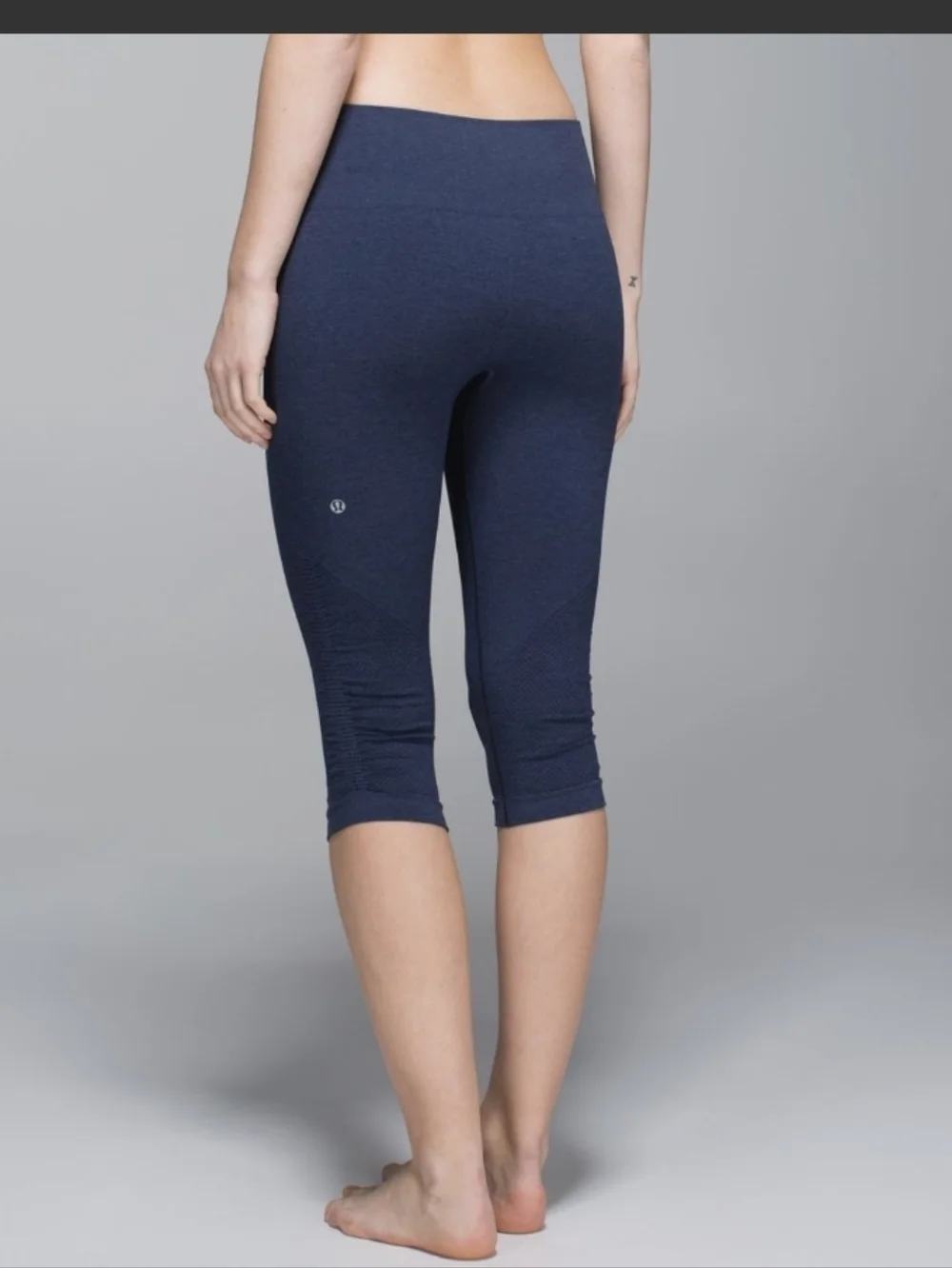 Lululemon In The Flow Crop II Heathered Deep Navy - Picture 2 of 11